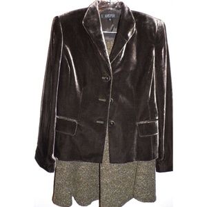 Women's 8 P Petite Kasper Suit Silk Blend Velour